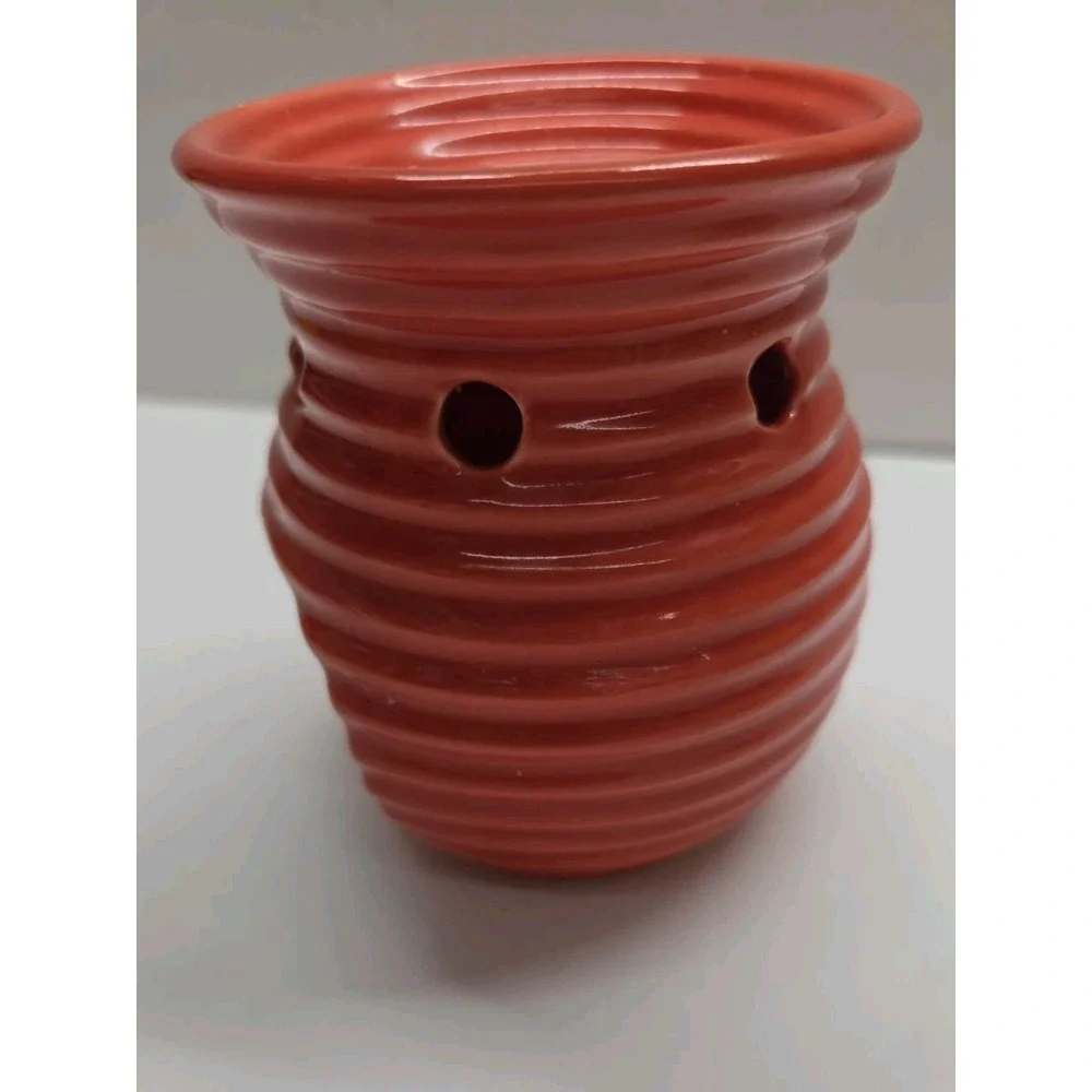 Two Yankee Candle Wax Tart Warmers 5